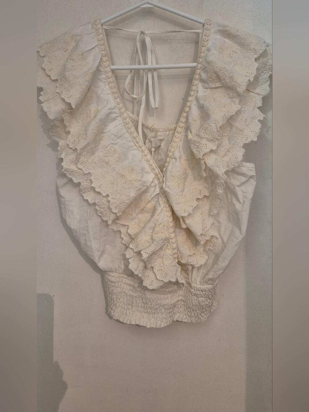Jennifer& Grace Cream Ruffled Eyelet Crop Top Sz.M NWT - Picture 4 of 10